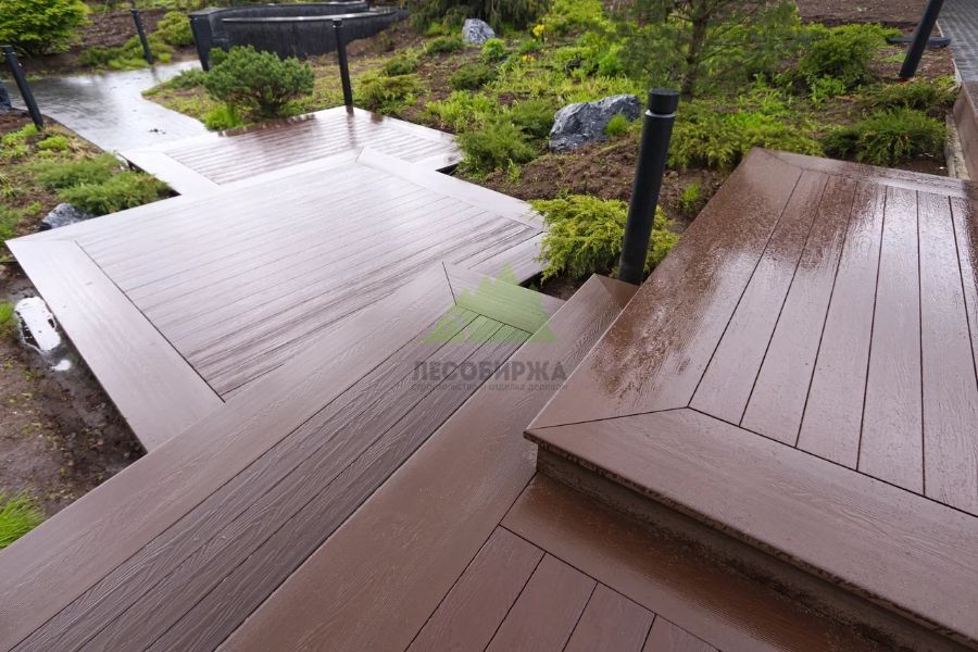 Так же поликомпозит устойчив к погодным условиям, не подвержен дефформации, стойко переживает все испытания terrasa-iz-dpk-praktichno-i-nadolgo.jpg