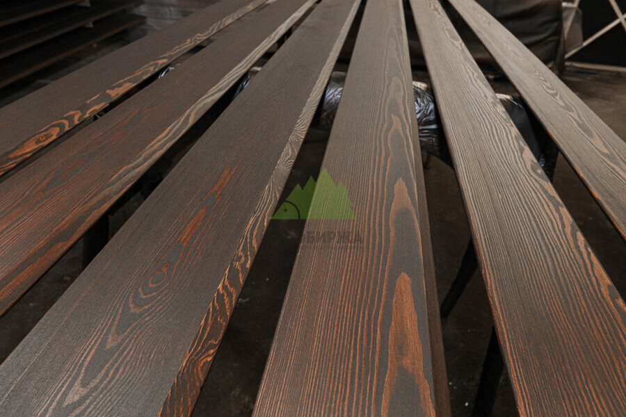 Планкен покрашенный для фасада дома маслом BIOFA Планкен покрашенный для фасада дома маслом BIOFA